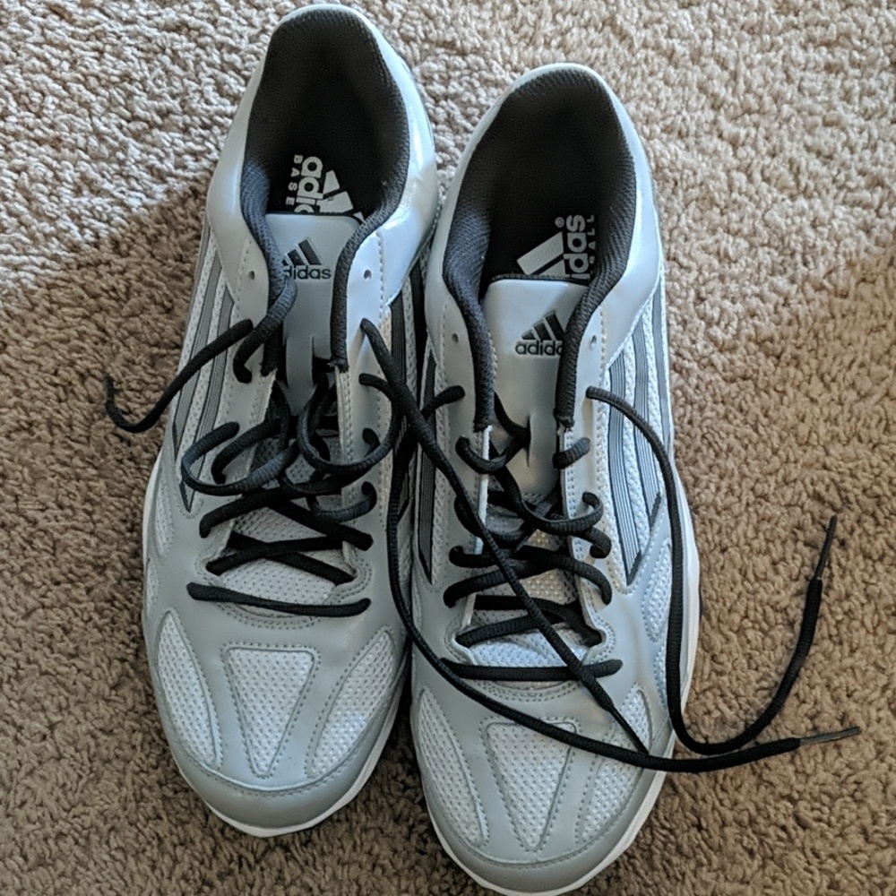 Addidas turf shoes